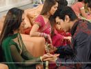 37961-shantanu-putting-mehandi-to-nandini