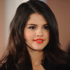 Selena+Gomez+Makeup+Red+Lipstick+KQccXNelpFtl