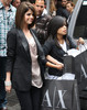 Selena+Gomez+Shopping+Friend+New+York+City+x7M1t9Gc8COl