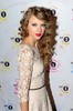 Taylor+Swift+Makeup+Red+Lipstick+-PRXq29D5TUl