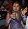 Parul-Chauhan-getting-drunk