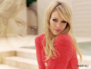 Hilary Duff (43)