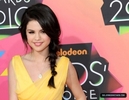 Selena (42)