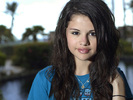 Selena (107)