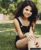 Selena (16)