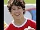 nick jonas