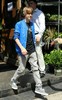 justin-bieber-flower-shopping-2-492x800