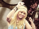 Hannah-hannah-montana-17731495-500-376