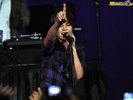 justin_nazanin-justin-bieber-14122265-800-600