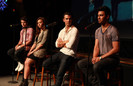 Joe+Jonas+Jonas+Brothers+Attend+Press+Conference+Y6J_trela-hl