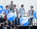 Jonas+Brothers+Rockin+Out+Set+Jonas+L+ENa9Q1TwluJl