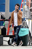 Kevin+Jonas+walks+get+food+before+filming+HE5Yp7OVyill