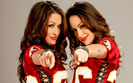 Bella Twins (1)