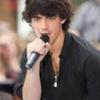 Joe_Jonas_1253629257_4