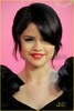 selena-gomez-style-awards-07