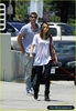 normal_miley-cyrus-liam-hemsworth-petco-12