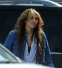 normal_32425_miley_cyrus_at_robeks_juice_in_la_10_122_99l