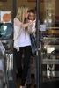 normal_32496_miley_cyrus_at_robeks_juice_in_la_11_122_145