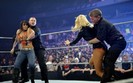 Kelly-Kelly-attacking-Layla-Pictures-500x312