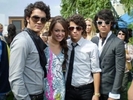 Jonas Brothers si miley cyrus
