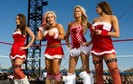 WWE-Kelly-Kelly-Standing-With-Other-Divas-500x315