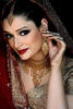 pakistani-bridal-makeup-with-heavy-jewelry-and-expensive-dress-12