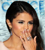 Selena Gomez Topless Photos Are Fake, Says Rep