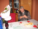 ..mananca paine cu concentrat de...grill