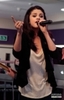 selena (111)