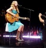 Fearless-Tour-L-A-ft-John-Mayer-3-taylor-swift-6373884-437-456