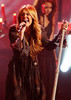 Miley+Cyrus+2010+American+Music+Awards+Show+lls0ni_mwY9l