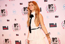 Miley+Cyrus+MTV+EMA+Madrid+Qq_SgZrnM5zl