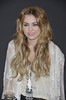 Miley+Cyrus+Miley+Cyrus+Meeting+Fans+Madrid+LUivDzxrcG2l