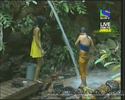 Shweta-Tiwari-Iss-Jungle-se-Mujh-12