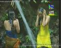 Shweta-Tiwari-Iss-Jungle-se-Mujh-18