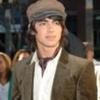 Joe_Jonas_1253629243_2
