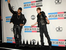 Justin+Bieber+2010+American+Music+Awards+Press+56Z7X_bgbVol