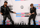 Justin+Bieber+2010+American+Music+Awards+Press+yKhARVPcn9ol