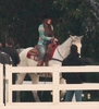 normal_25303_Preppie_-_Miley_Cyrus_riding_a_horse_in_Malibu_-_Feb__1_2010_2114_122_186lo