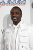Akon+Jingle+Bell+Ball+2010+Day+Two+Arrivals+-edYQTdWTIil