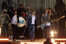 Nick+Joe+Kevin+Jonas+film+late+night+concert+Z5sTNfcsc8Jl