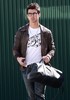 Joe+Jonas+Out+Shopping+Friends+Grove+OZKleYu2O86l