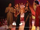 81973-parul-chauhan-and-sara-khan-at-ita-awards-preview-show