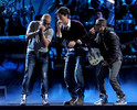 Enrique+Iglesias+11th+Annual+Latin+GRAMMY+ggEhKJI0nX4l
