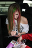 Avril+Lavigne+Avril+Lavigne+Leaves+NRJ+Studio+g_g7LJ607-tl