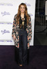 Miley+Cyrus+Los+Angeles+premiere+Justin+Bieber+y-EDkmhGbW0l