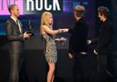 Avril+Lavigne+2010+American+Music+Awards+Show+bkCbI3I6GDal