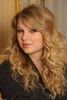 Taylor-Swift-taylor-swift-4245136-266-399