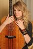 Taylor-Swift-taylor-swift-4245143-266-399