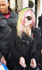 Avril+Lavigne+Avril+Lavigne+Signs+Autographs+RWWX5VH-4sIl